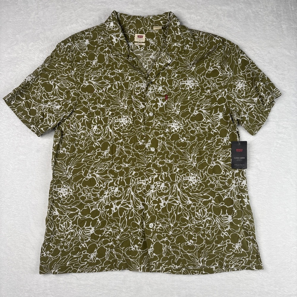 NWT Levi's Classic The Camper Relaxed Fit Button Shirt Size Medium Green New